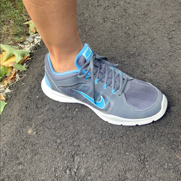 Nike training shoes W 7.5 - Picture 2 of 5